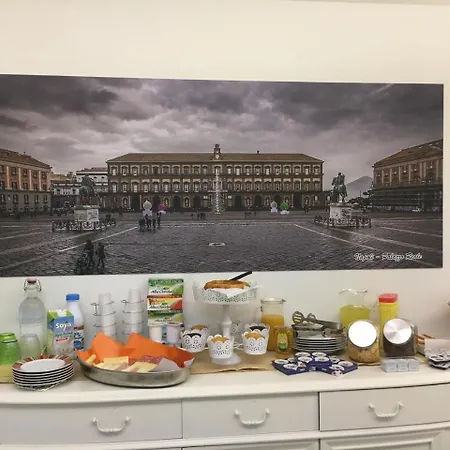 Donna Vicenza 4* Nápoly