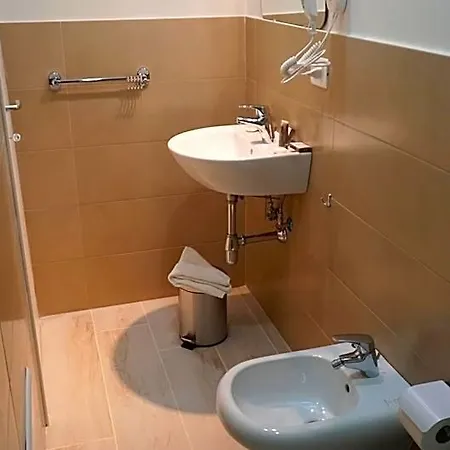 Donna Vicenza 4* Nápoly