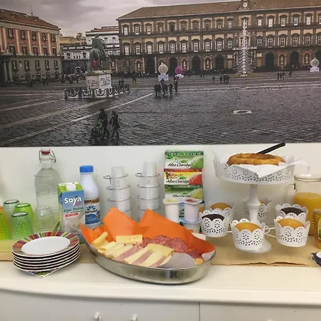 Donna Vicenza Alojamento de Acomodação e Pequeno-almoço Nápoles