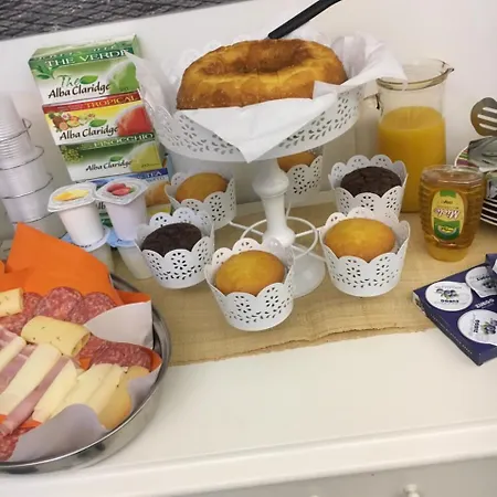 Alojamento de Acomodação e Pequeno-almoço Donna Vicenza Nápoles